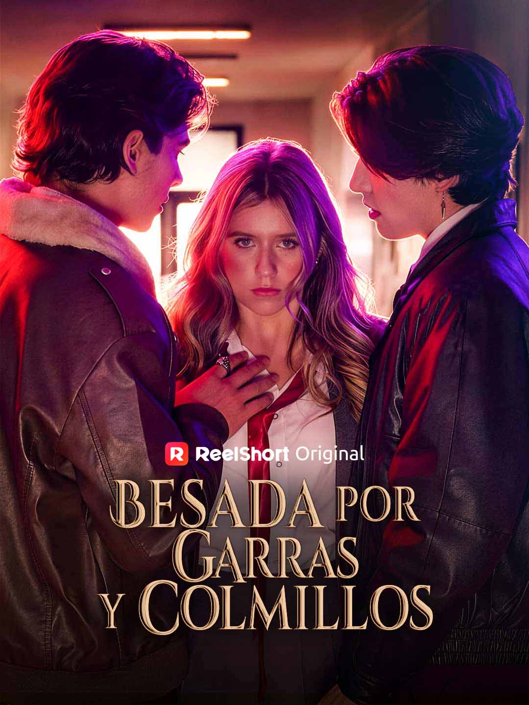 Besada por garras y colmillos